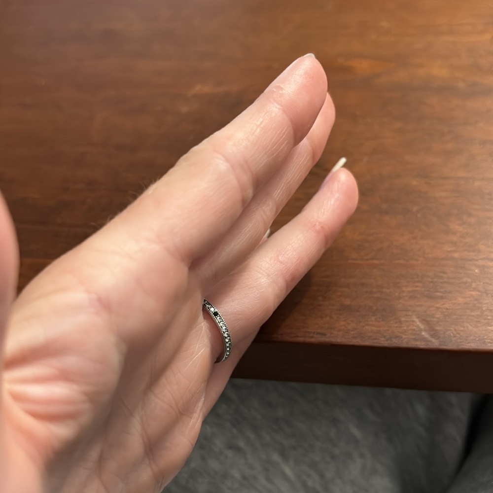 Elegant Silver Halo Ring - Picture 3 of 5